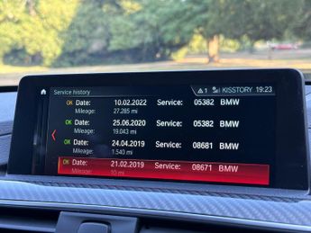 BMW M4 3.0 BiTurbo GPF Competition Coupe 2dr Petrol DCT Euro 6 (s/s) (4