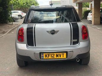 MINI Cooper 2012 MINI Countryman Cooper 1.6 Petrol Automatic