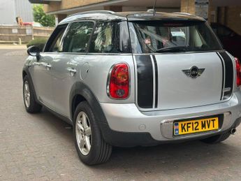 MINI Cooper 2012 MINI Countryman Cooper 1.6 Petrol Automatic