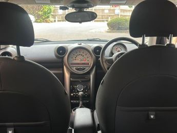 MINI Cooper 2012 MINI Countryman Cooper 1.6 Petrol Automatic