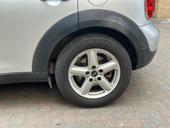MINI Cooper 2012 MINI Countryman Cooper 1.6 Petrol Automatic
