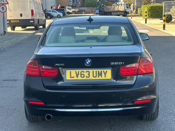 BMW 3 Series 2.0 320i Luxury Saloon 4dr Petrol Auto xDrive Euro 6 (s/s) (184 