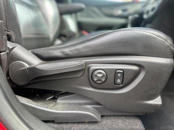 Vauxhall Mokka 1.4i Turbo SE SUV 5dr Petrol Auto 2WD Euro 6 (140 ps)