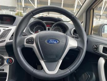 Ford Fiesta 1.25 Zetec Hatchback 5dr Petrol Manual (129 g/km, 81 bhp)