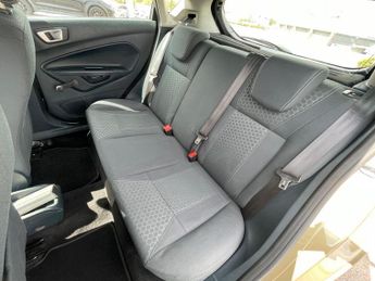 Ford Fiesta 1.25 Zetec Hatchback 5dr Petrol Manual (129 g/km, 81 bhp)