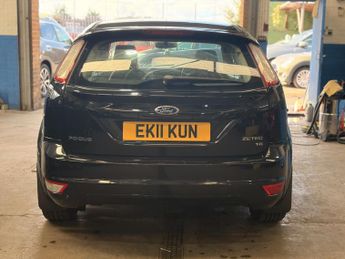 Ford Focus 1.6 Zetec Hatchback 5dr Petrol Manual (159 g/km, 99 bhp)