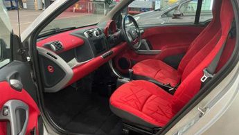 Smart fortwo 1.0 MHD Passion Coupe 2dr Petrol Auto Euro 4 (71 bhp)