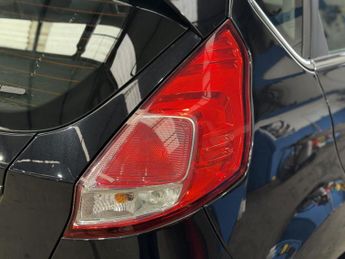 Ford Fiesta 1.0T EcoBoost Zetec Hatchback 5dr Petrol Manual Euro 5 (s/s) (10