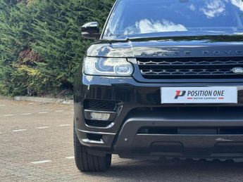 Land Rover Range Rover Sport 3.0 SD V6 Autobiography Dynamic SUV 5dr Diesel Auto 4WD Euro 5 (