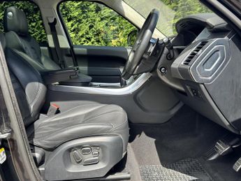 Land Rover Range Rover Sport 3.0 SD V6 Autobiography Dynamic SUV 5dr Diesel Auto 4WD Euro 5 (