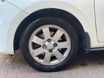 Mitsubishi Mirage 1.2 3 Hatchback 5dr Petrol CVT Euro 5 (s/s) (79 ps)