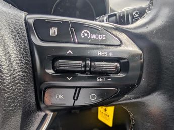 Kia Rio 1.4 CRDi 2 Hatchback 5dr Diesel Manual Euro 6 (s/s) (76 bhp)