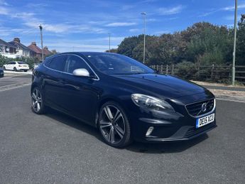 Volvo V40 2.0 D4 R-Design Lux Nav Hatchback 5dr Diesel Manual Euro 6 (s/s)