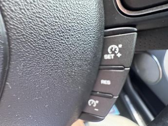 Land Rover Range Rover Evoque 2.2 SD4 Dynamic SUV 5dr Diesel Auto 4WD Euro 5 (190 ps)