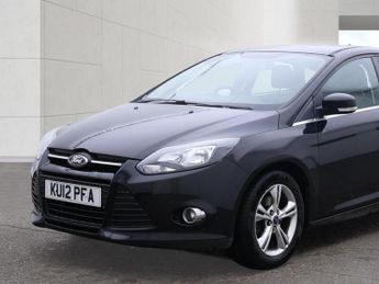 Ford Focus 1.6 Zetec Hatchback 5dr Petrol Powershift Euro 5 (125 ps)