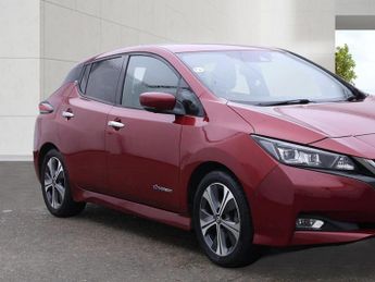 Nissan Leaf 40kWh Tekna Hatchback 5dr Electric Auto (150 ps)