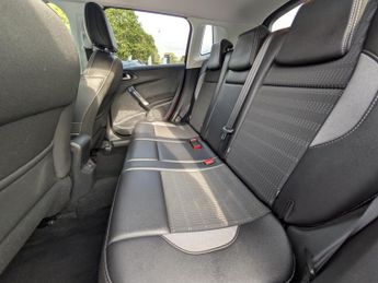 Peugeot 2008 1.2 PureTech Allure SUV 5dr Petrol Manual Euro 6 (82 ps)