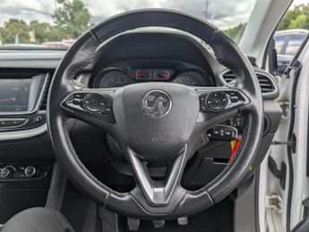 Vauxhall Grandland X 1.2 Turbo SE Premium SUV 5dr Petrol Manual Euro 6 (s/s) (130 ps)