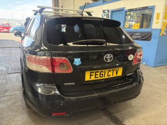 Toyota Avensis 2.0 D-4D TR Tourer 5dr Diesel Manual Euro 5 (126 ps)