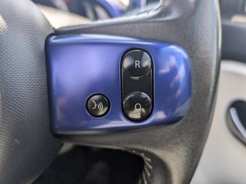 Renault Twingo 0.9 TCe Iconic Hatchback 5dr Petrol EDC Euro 6 (90 ps)