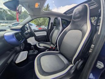 Renault Twingo 0.9 TCe Iconic Hatchback 5dr Petrol EDC Euro 6 (90 ps)