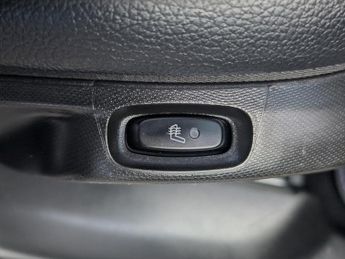 Renault Twingo 0.9 TCe Iconic Hatchback 5dr Petrol EDC Euro 6 (90 ps)