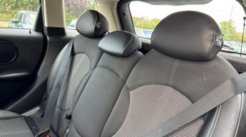 MINI Countryman 1.6 Cooper S SUV 5dr Petrol Auto Euro 5 (184 ps)