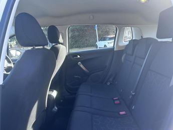 Peugeot 2008 1.2 VTi Active SUV 5dr Petrol Manual Euro 5 (82 ps)