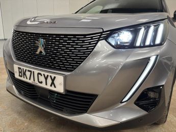 Peugeot E-2008 50kWh GT SUV 5dr Electric Auto (136 ps)