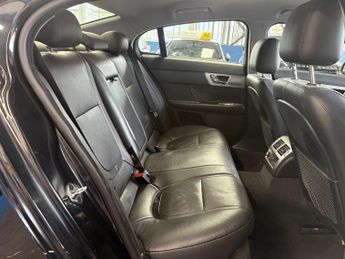 Jaguar XF 2.2d Luxury Saloon 4dr Diesel Auto Euro 5 (s/s) (163 ps)