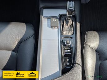 Volvo XC90 2.0 D5 PowerPulse Momentum SUV 5dr Diesel Auto 4WD Euro 6 (s/s) 