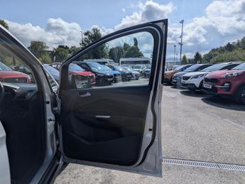 Ford C-Max 1.0T EcoBoost Zetec MPV 5dr Petrol Manual Euro 6 (s/s) (125 ps)
