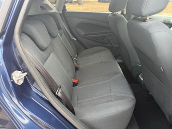 Ford Fiesta 1.4 Titanium Hatchback 5dr Petrol Automatic (149 g/km, 94 bhp)