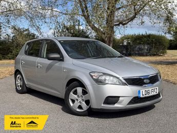 Kia Ceed 1.4 1 Hatchback 5dr Petrol Manual Euro 5 (89 bhp)