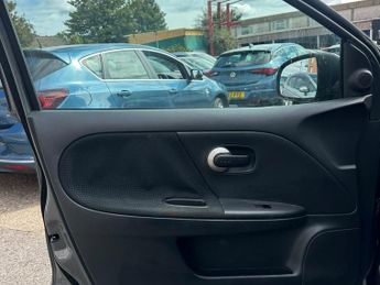 Nissan Note 1.6 16V Tekna Hatchback 5dr Petrol Auto Euro 5 (110 ps)