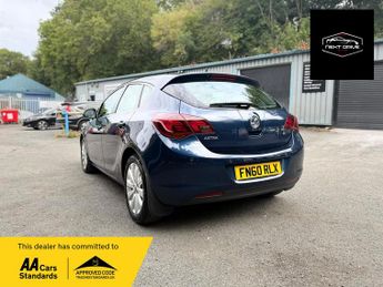 Vauxhall Astra 1.6 16v Elite Hatchback 5dr Petrol Easytronic Euro 5 (115 ps)