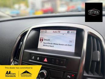 Vauxhall Astra 1.6 16v Elite Hatchback 5dr Petrol Easytronic Euro 5 (115 ps)