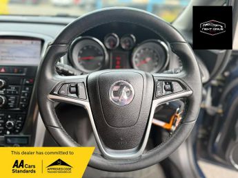 Vauxhall Astra 1.6 16v Elite Hatchback 5dr Petrol Easytronic Euro 5 (115 ps)