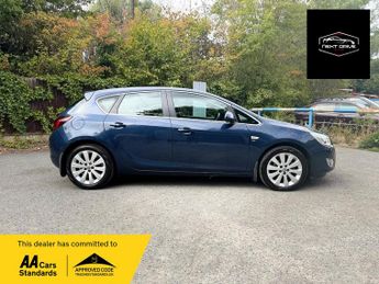 Vauxhall Astra 1.6 16v Elite Hatchback 5dr Petrol Easytronic Euro 5 (115 ps)