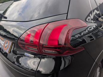 Peugeot 2008 1.2 PureTech Allure SUV 5dr Petrol Manual Euro 6 (s/s) (110 ps)