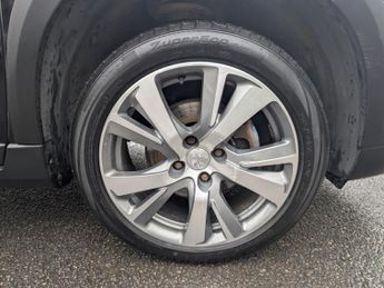 Peugeot 2008 1.2 PureTech Allure SUV 5dr Petrol Manual Euro 6 (s/s) (110 ps)