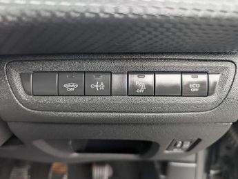 Peugeot 2008 1.2 PureTech Allure SUV 5dr Petrol Manual Euro 6 (s/s) (110 ps)
