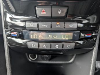 Peugeot 2008 1.2 PureTech Allure SUV 5dr Petrol Manual Euro 6 (s/s) (110 ps)