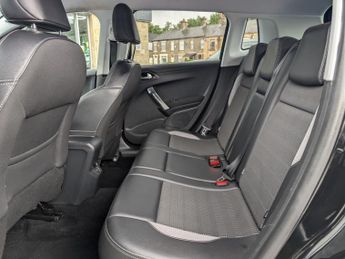 Peugeot 2008 1.2 PureTech Allure SUV 5dr Petrol Manual Euro 6 (s/s) (110 ps)