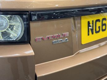 Land Rover Range Rover Evoque 2.2 SD4 Dynamic SUV 5dr Diesel Auto 4WD Euro 5 (s/s) (190 ps)