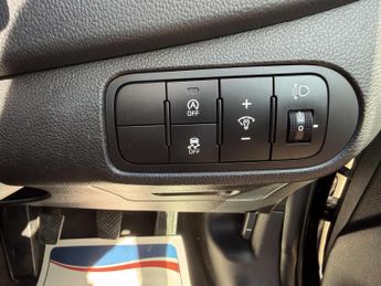 Kia Carens 1.7 CRDi EcoDynamics 1 MPV 5dr Diesel Manual Euro 5 (s/s) (114 b