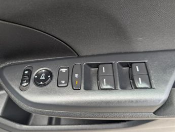 Honda Civic 1.0 VTEC Turbo SE Hatchback 5dr Petrol CVT Euro 6 (s/s) (126 ps)