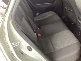 Toyota Auris 1.8 VVT-h Icon Hatchback 5dr Petrol Hybrid CVT Euro 5 (s/s) (136