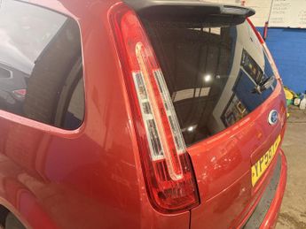 Ford C-Max 2.0 Zetec MPV 5dr Petrol Automatic (194 g/km, 143 bhp)