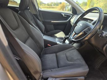 Volvo XC60 2.0 D4 SE SUV 5dr Diesel Geartronic Euro 6 (s/s) (181 ps)